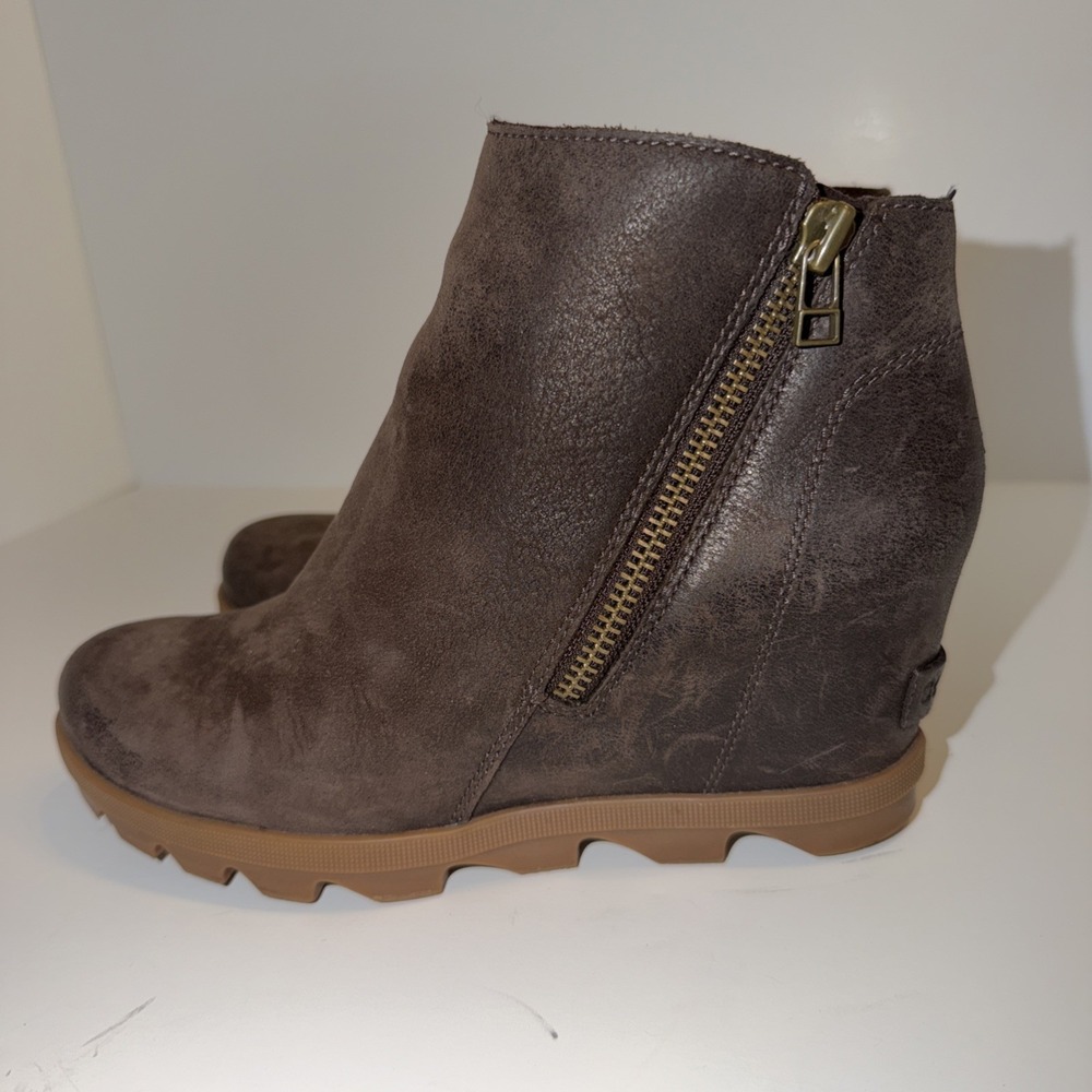 Sorel Joan Of Arctic Wedge III Zip Leaher Women's Wedge Bootie Size 8.5 Brown
